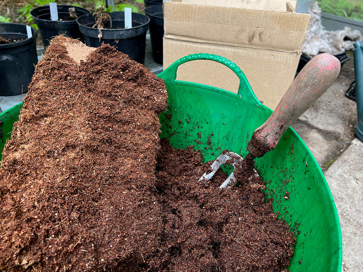 Garden gadgets - compressed compost