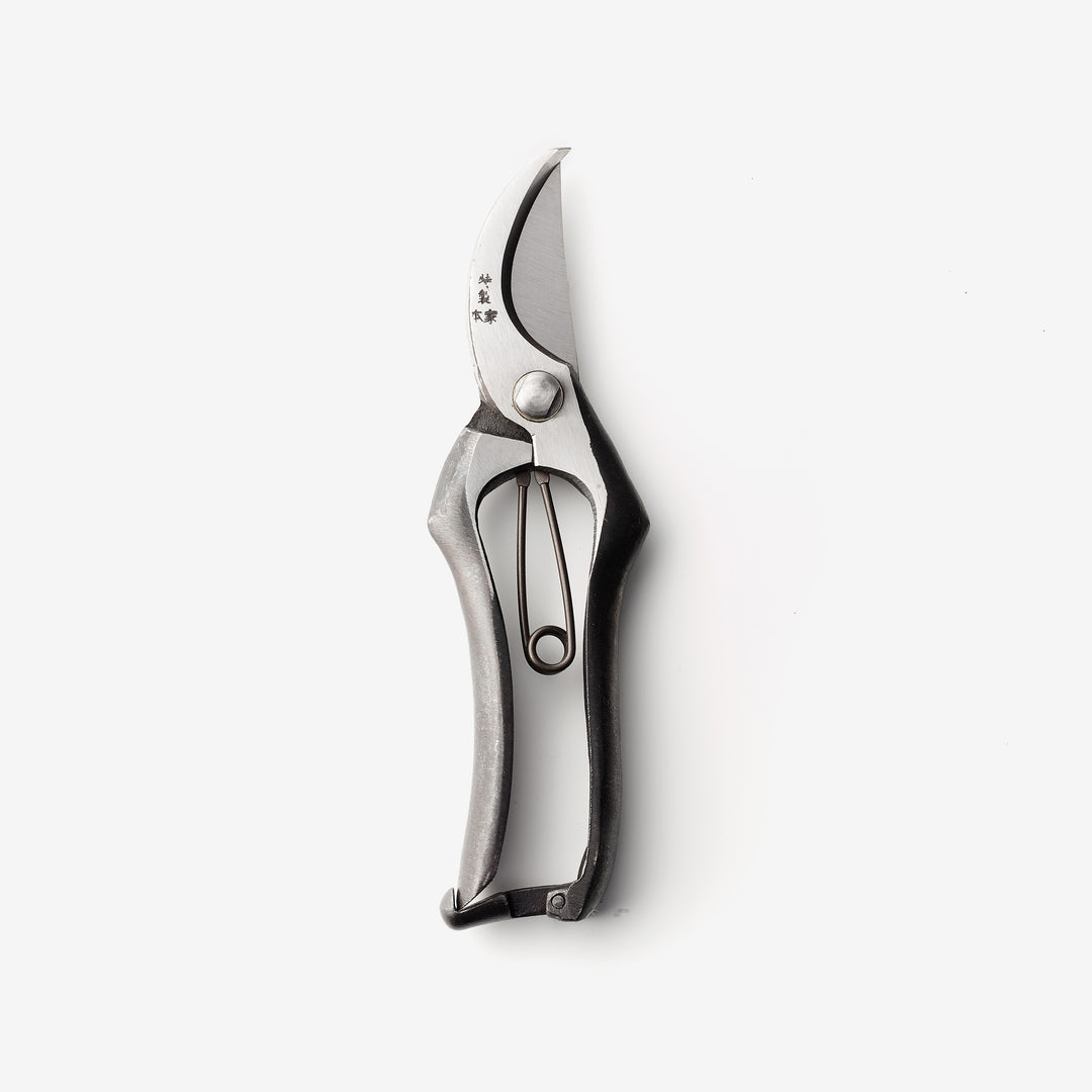 Genus Japanese silver Secateur closed